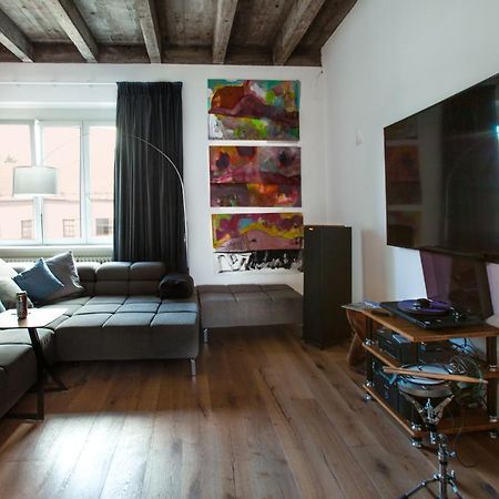 Contemporary Apartment With Fireplace & Terrace Banská Bystrica Extérieur photo