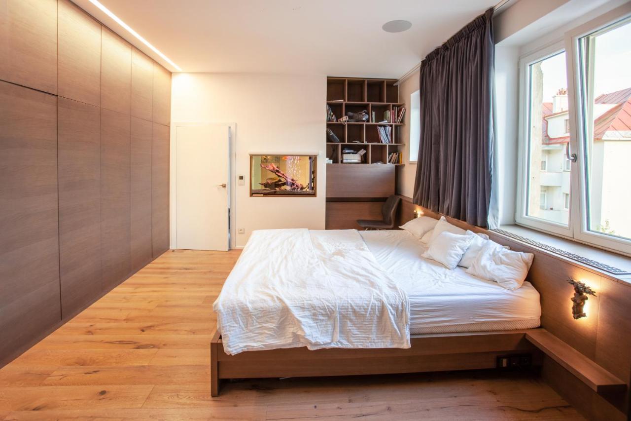 Contemporary Apartment With Fireplace & Terrace Banská Bystrica Extérieur photo
